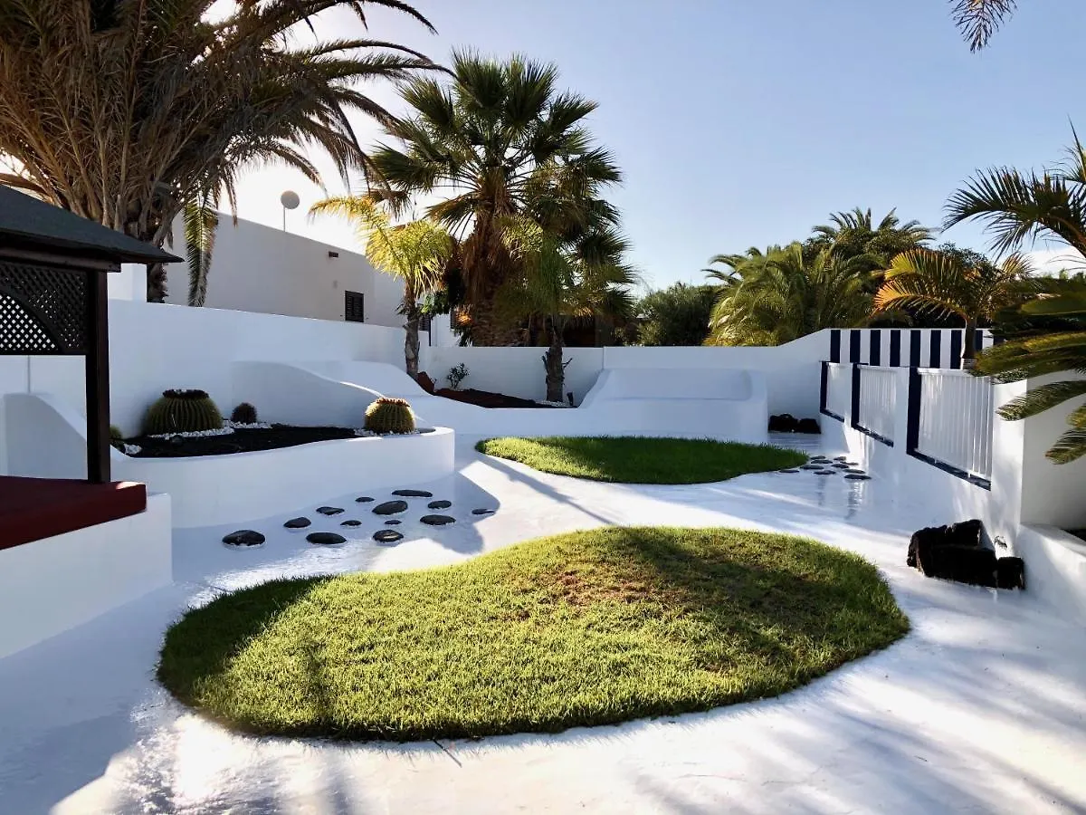 Villa Picasso Private Pool Playa Blanca  Spain