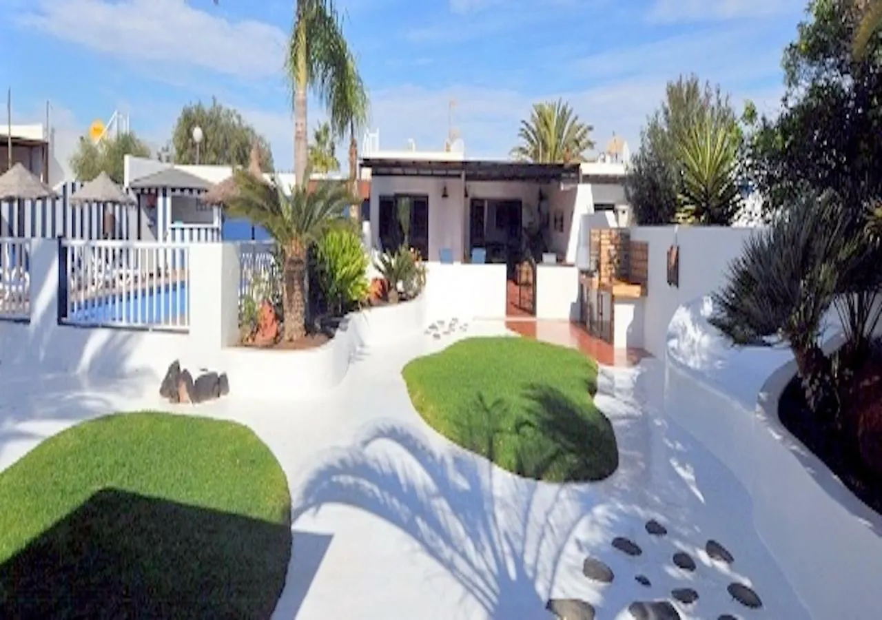 Villa Picasso Private Pool Playa Blanca