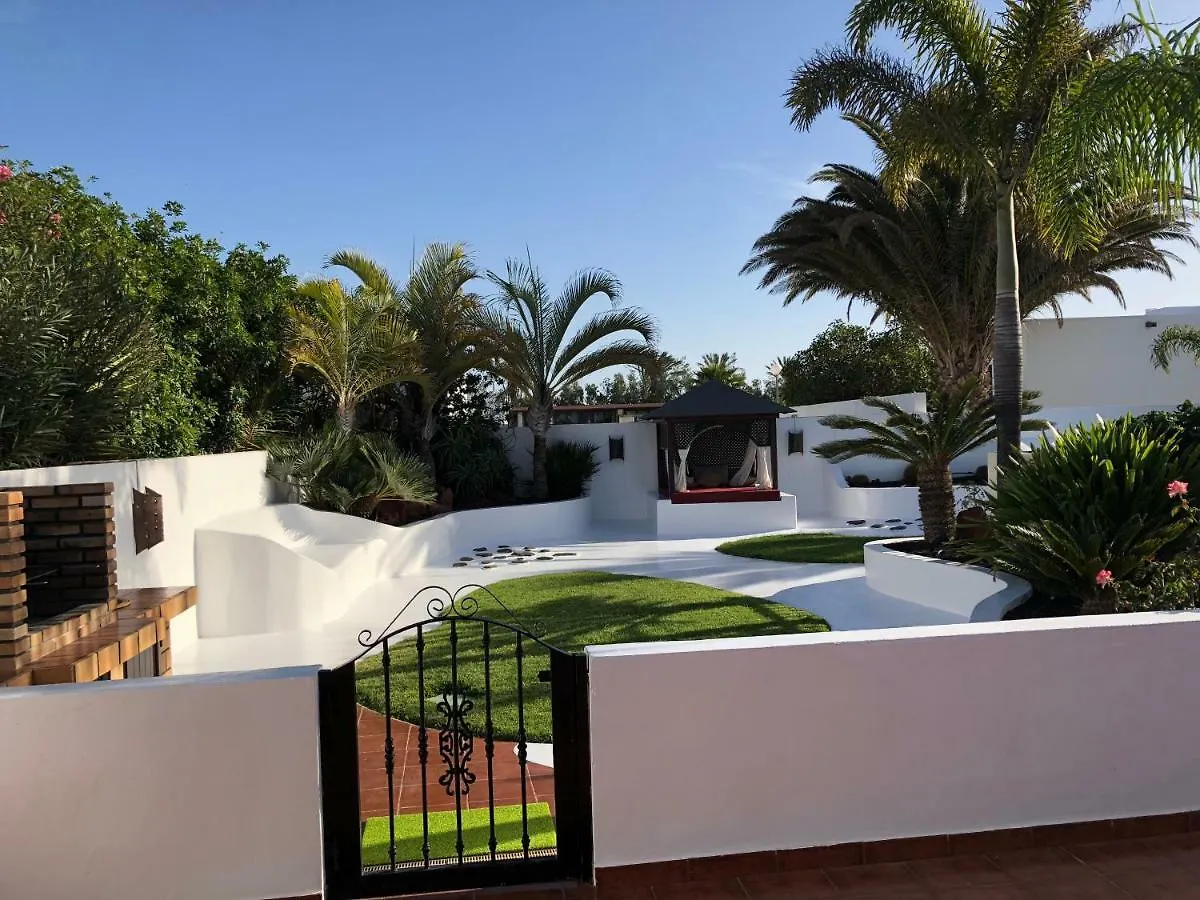 Villa Picasso Private Pool Playa Blanca