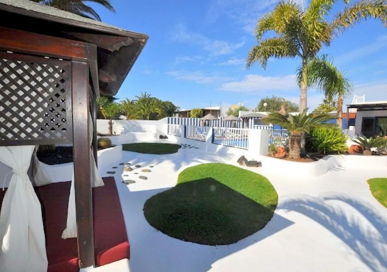 Villa CHAO private heated pool, garden, wifi, A/C Playa Blanca  Spagna
