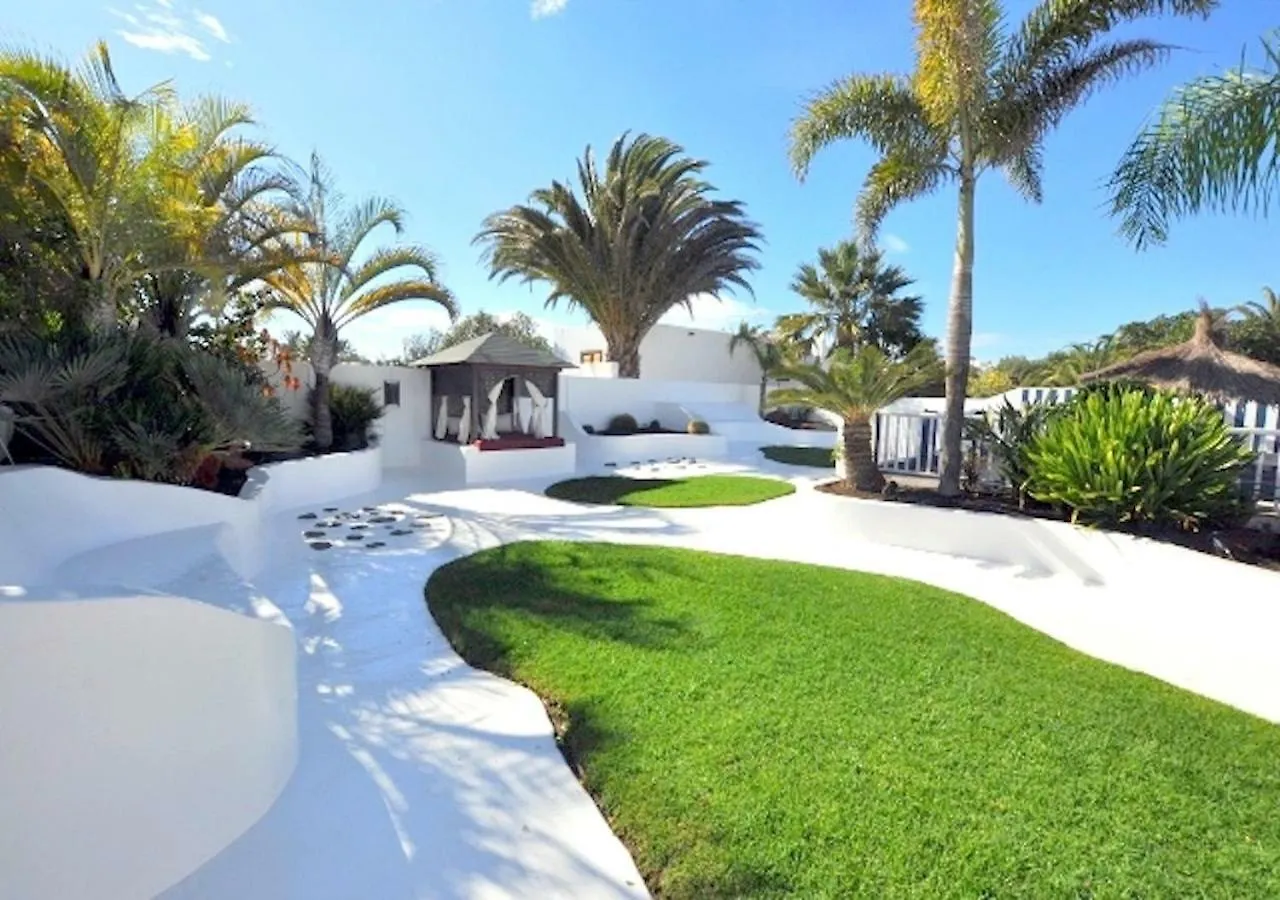 Villa CHAO private heated pool, garden, wifi, A/C Playa Blanca  0*, Playa Blanca (Lanzarote)